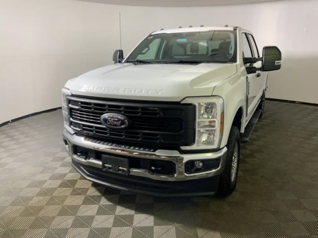 New 2026 Ford F-250 Truck Crew Cab
