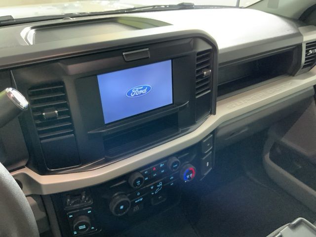 2026 Ford F-350 Super Duty XL - Photo 17