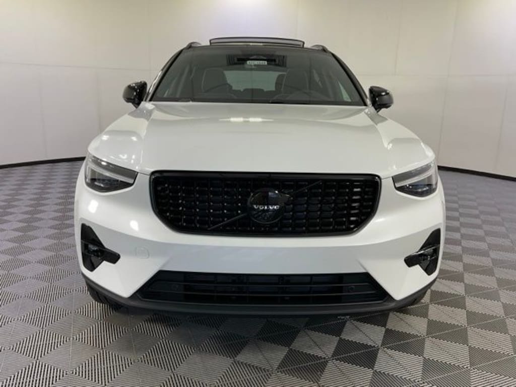 New 2026 Volvo XC40 B5 Ultra Black Edition SUV