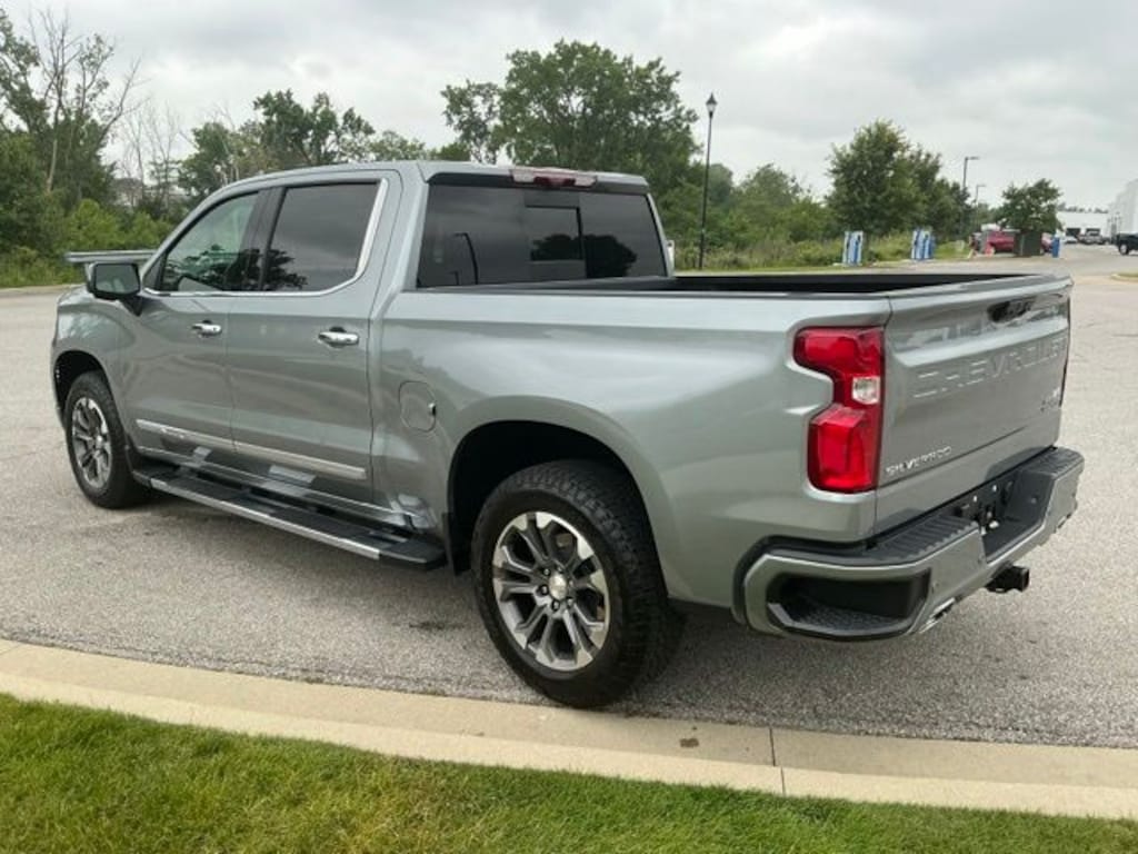 Used 2025 Chevrolet Silverado 1500 High Country Truck Crew Cab