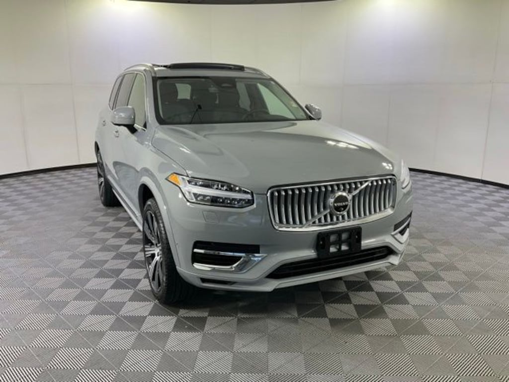 Certified 2025 Volvo XC90 Plug-In Hybrid T8 Plus SUV