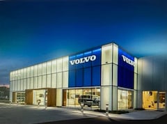2027 Volvo XC60 Plus SUV