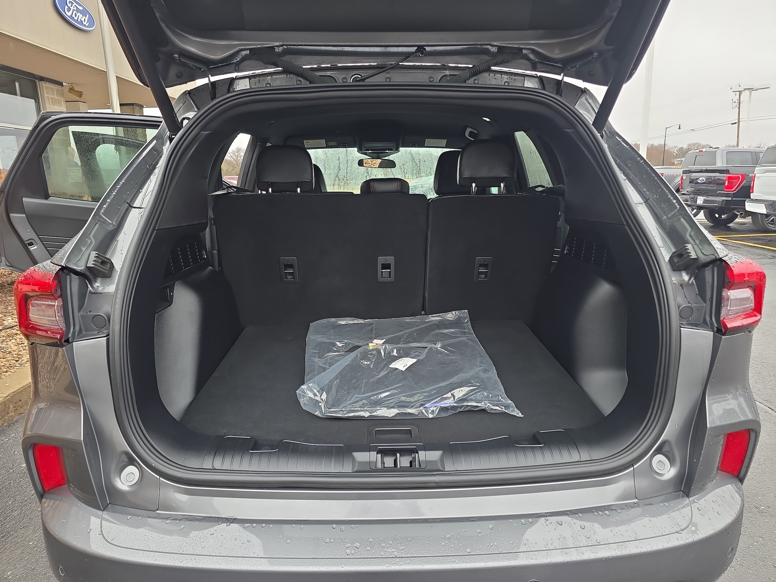 2024 Ford Escape ST-Line - Photo 16