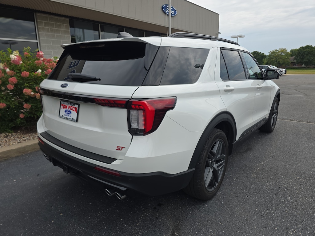 Used 2025 Ford Explorer ST SUV