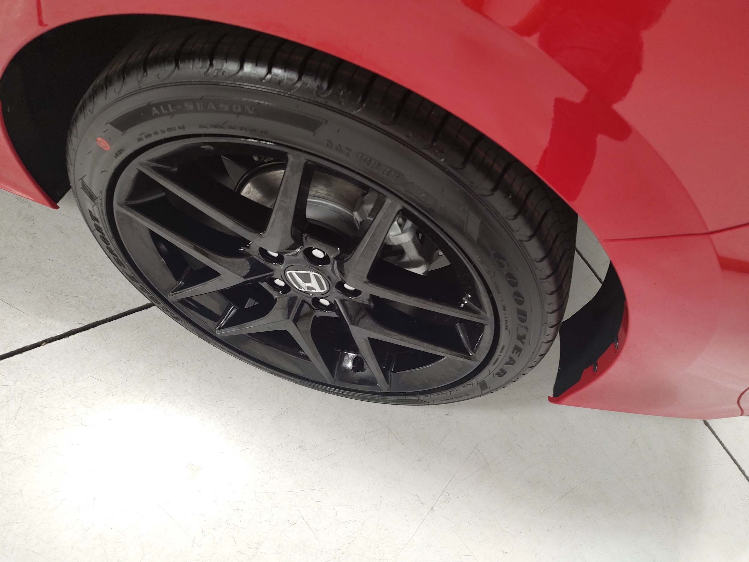 2026 Honda Civic Hatchback Sport - Photo 14