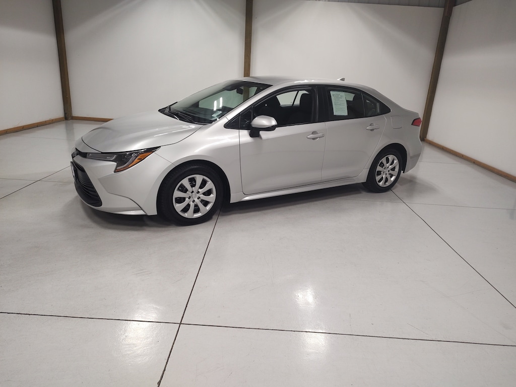 Used 2025 Toyota Corolla LE Sedan