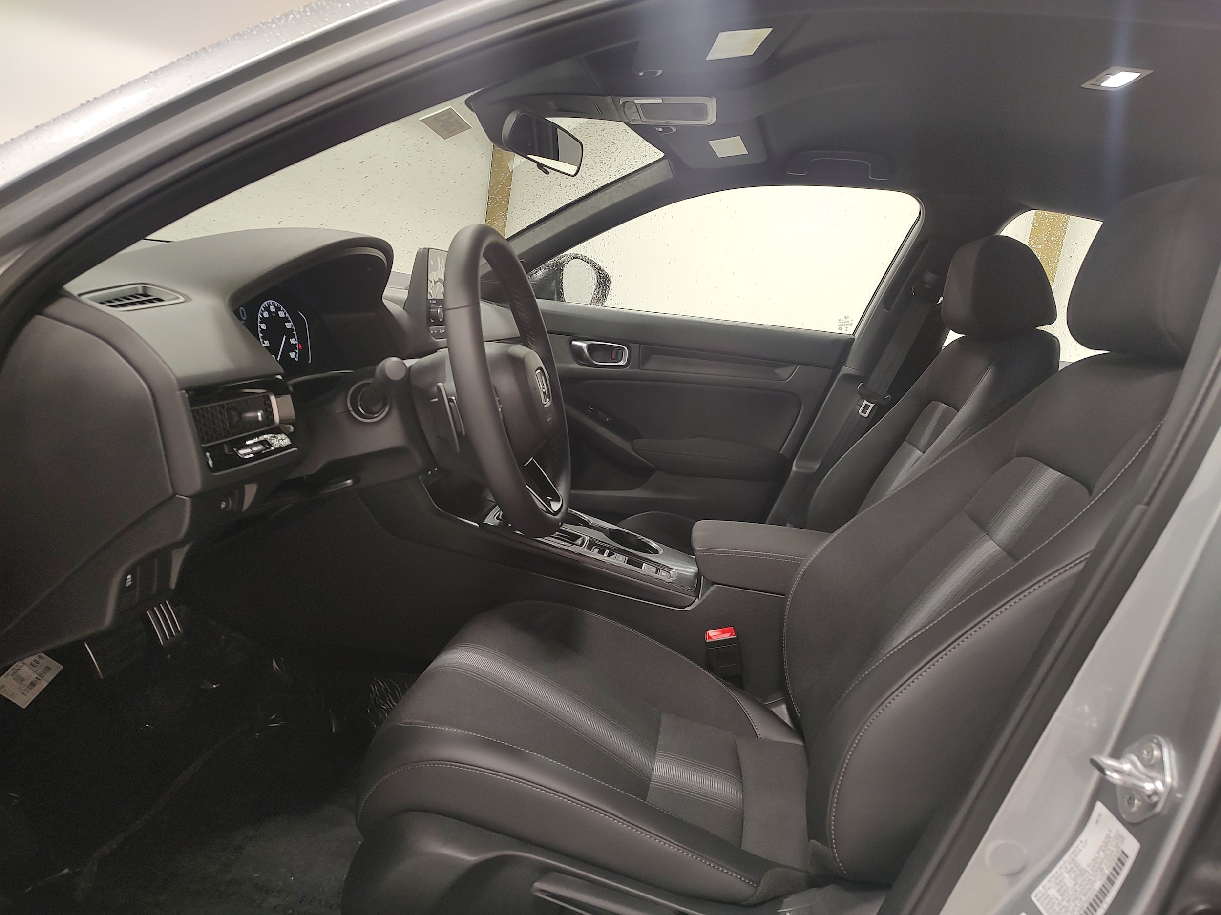 2026 Honda Civic Hatchback Sport - Photo 10