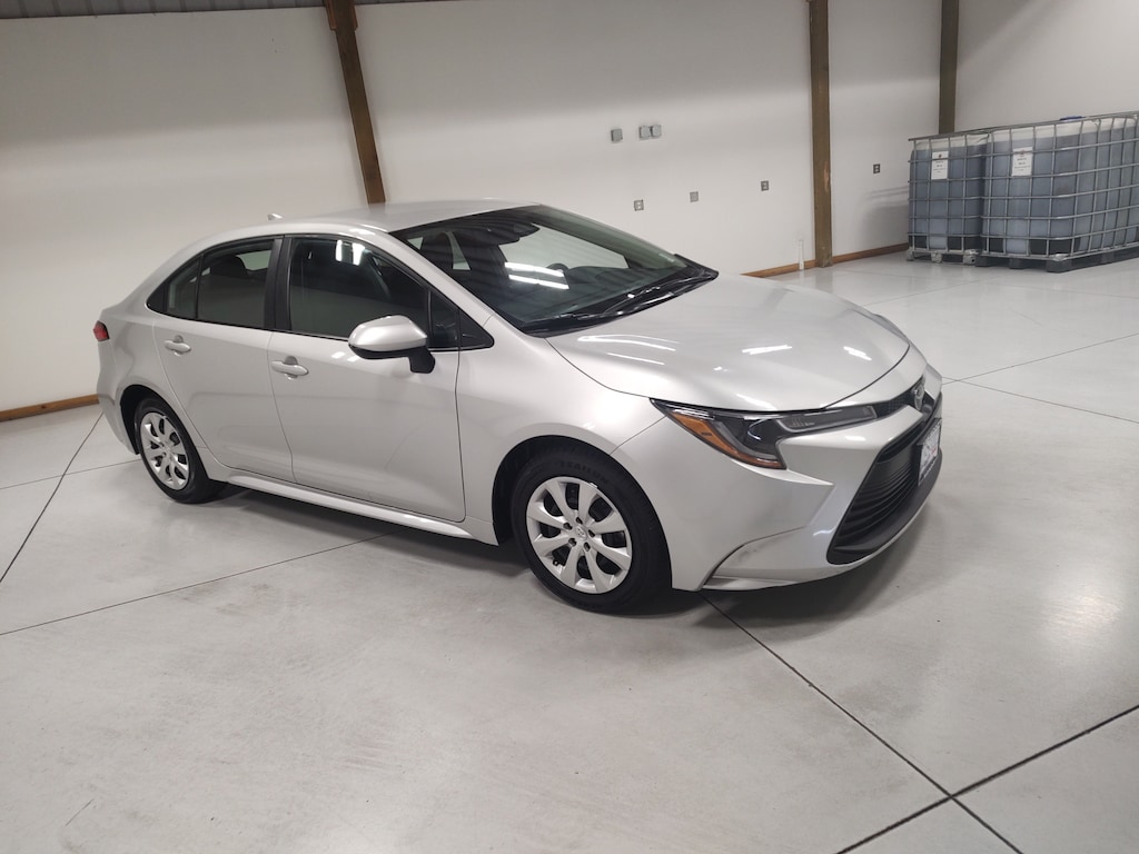 Used 2025 Toyota Corolla LE Sedan