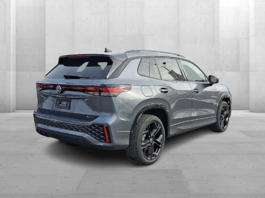 New 2026 Volkswagen Tiguan SE R-Line Black SUV
