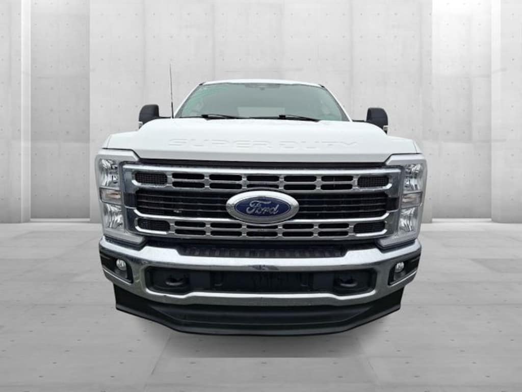 Used 2024 Ford F-250SD XLT Truck