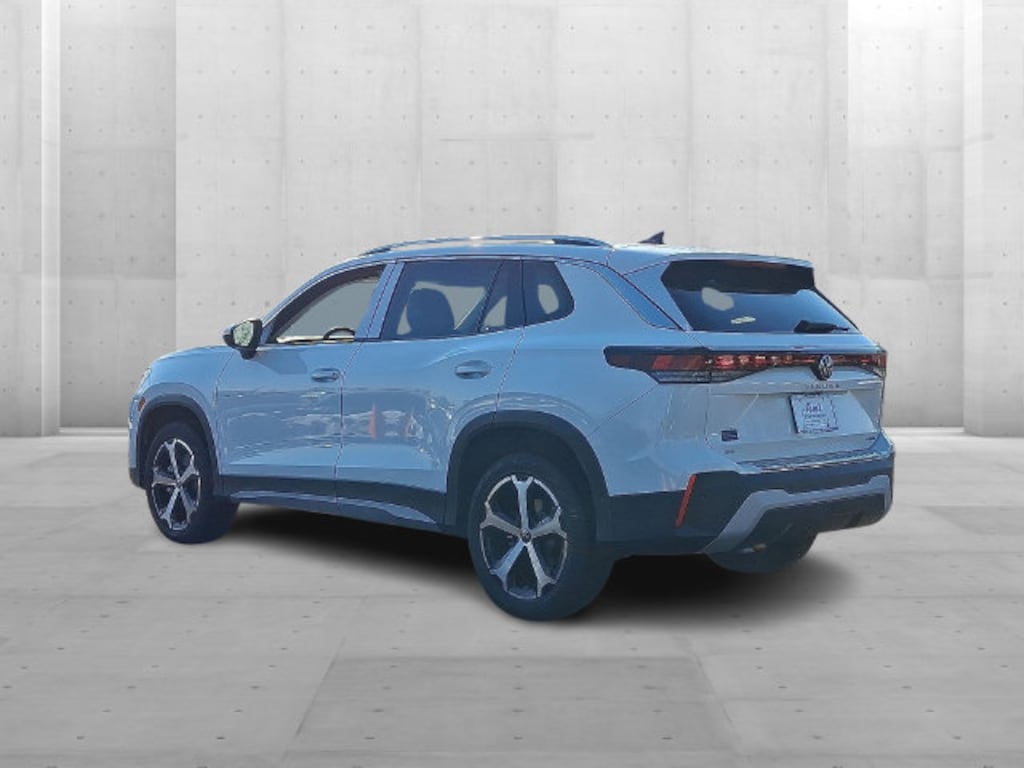 New 2026 Volkswagen Tiguan SE SUV