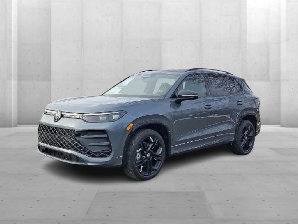 New 2026 Volkswagen Tiguan SE R-Line Black SUV