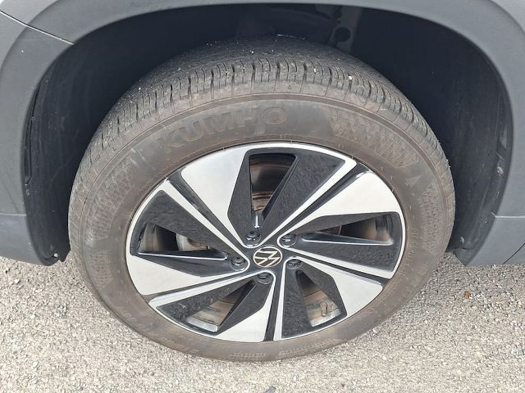 Used 2024 Volkswagen Taos 1.5T SE SUV