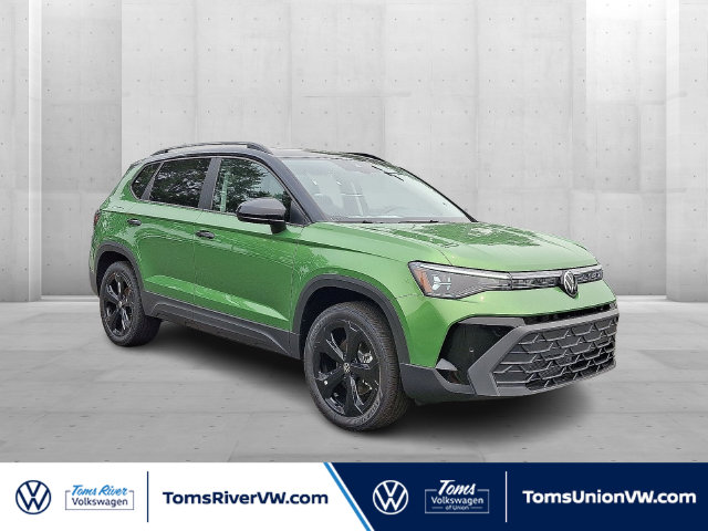 New 2026 Volkswagen Taos 1.5T SE Black SUV