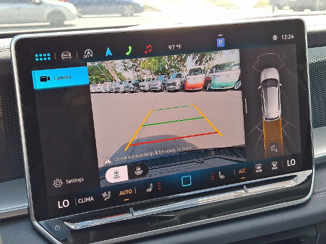 2025 Volkswagen Tiguan SE - Photo 12