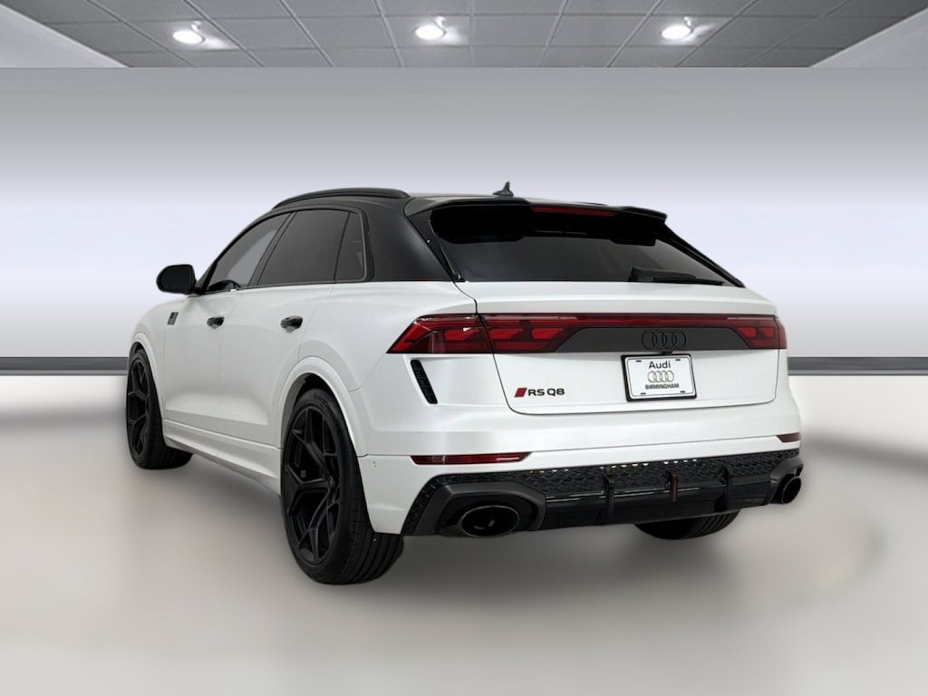 Used 2025 Audi RS Q8 performance SUV
