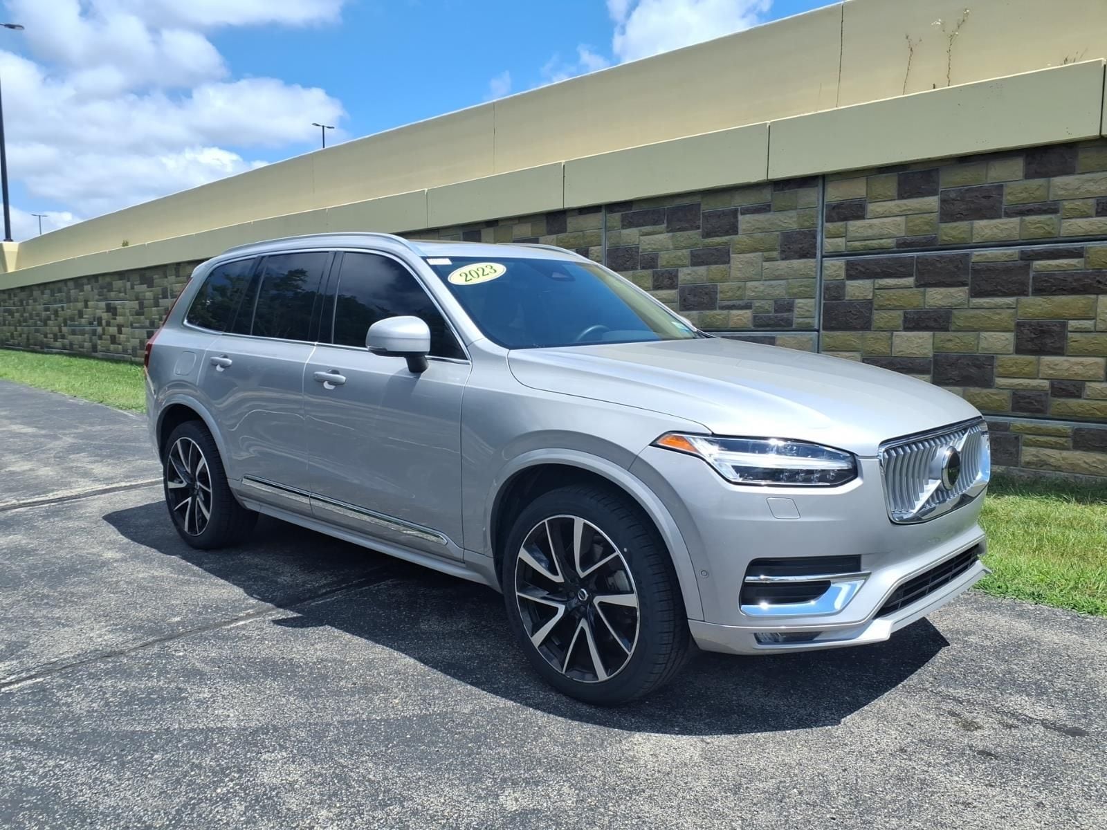2023 Volvo XC90