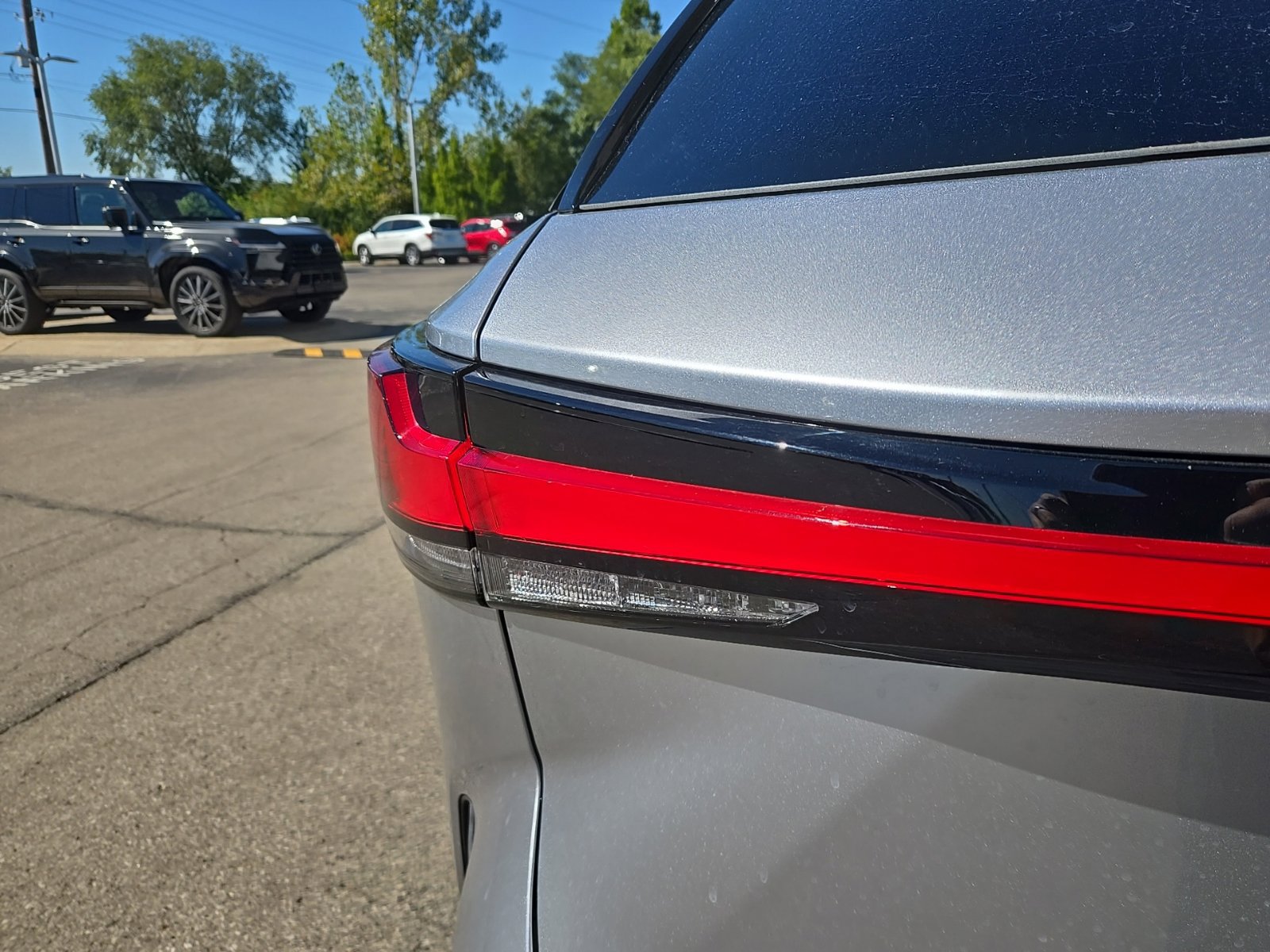 2025 Lexus RX 350 - Photo 19