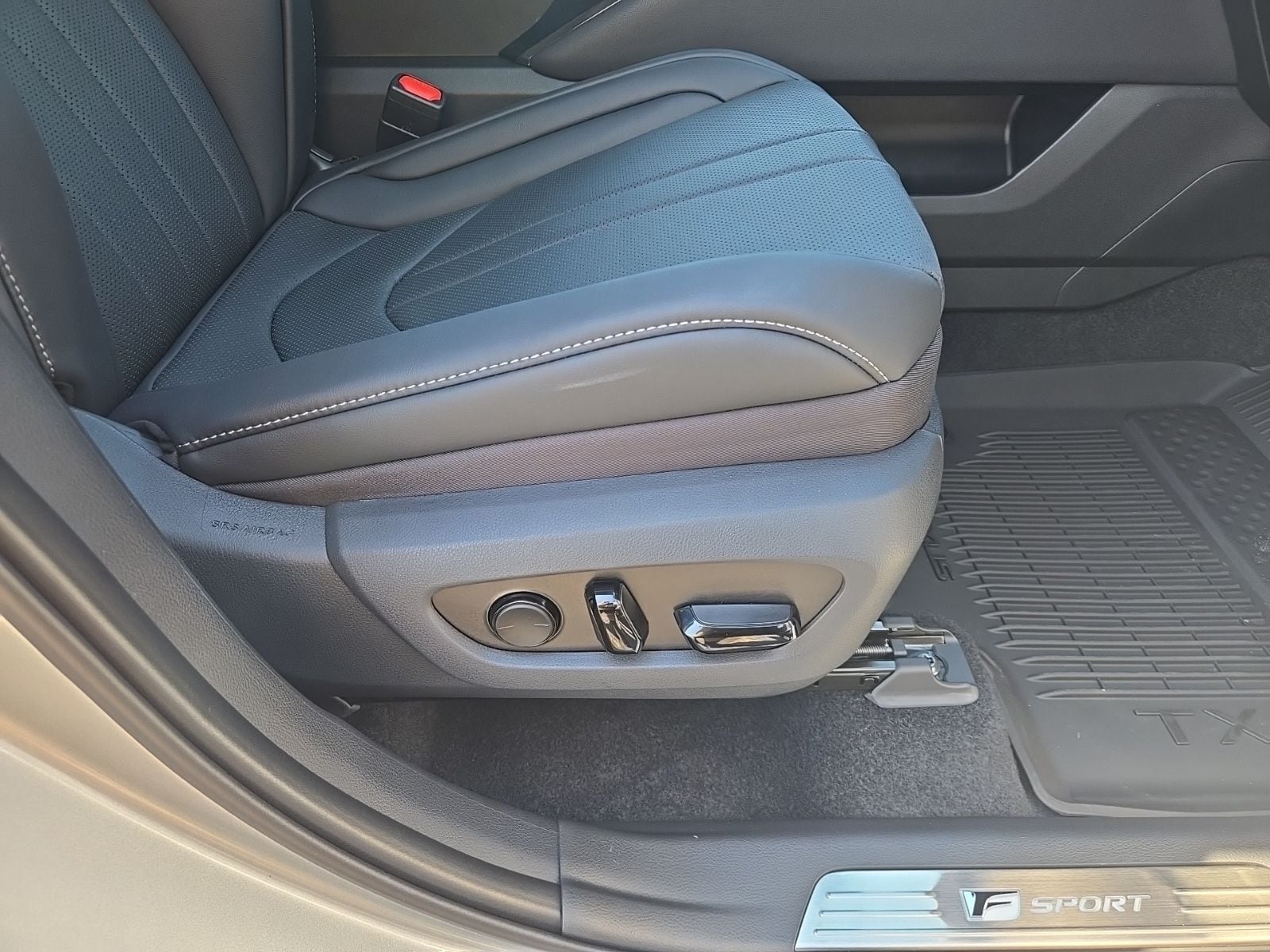 2026 Lexus TX 500h F-Sport Premium - Photo 27