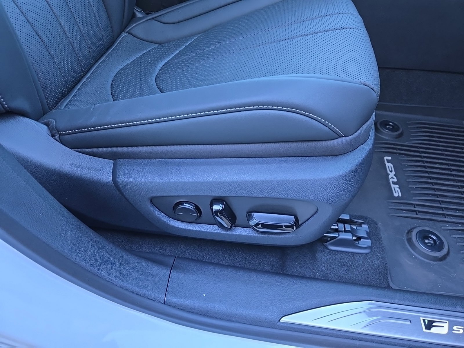 2026 Lexus RX 350 F-Sport - Photo 26