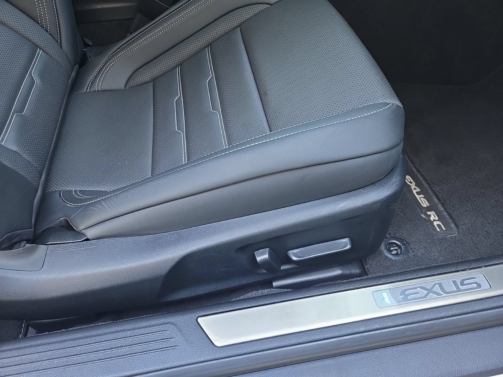 2023 Lexus RC 350 F SPORT - Photo 26
