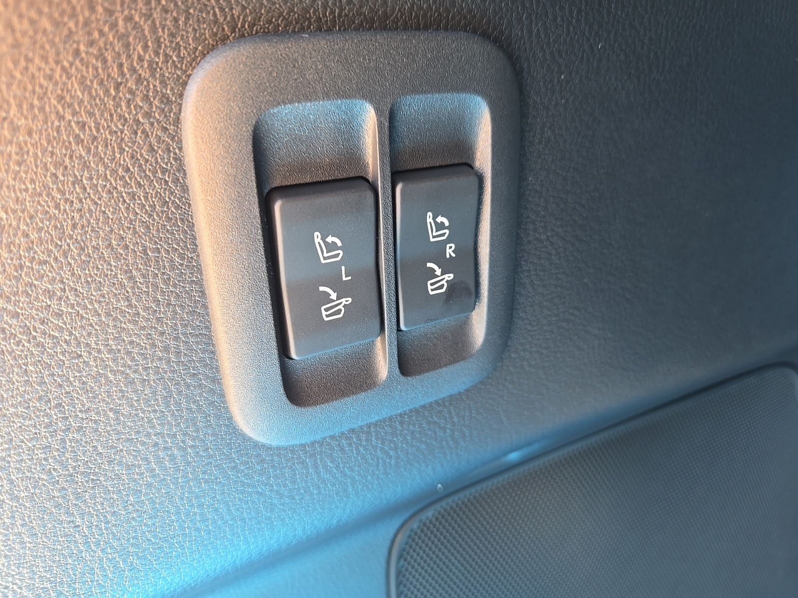 2026 Lexus TX 500h F-Sport Premium - Photo 19