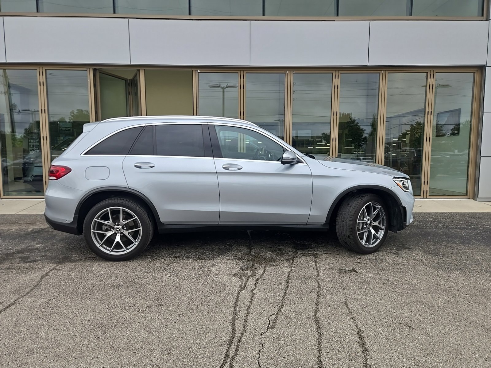 2022 Mercedes-Benz GLC