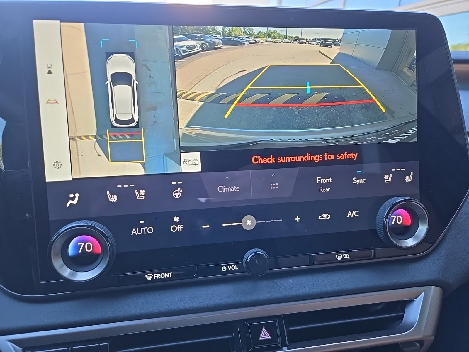 2025 Lexus RX 350 - Photo 52
