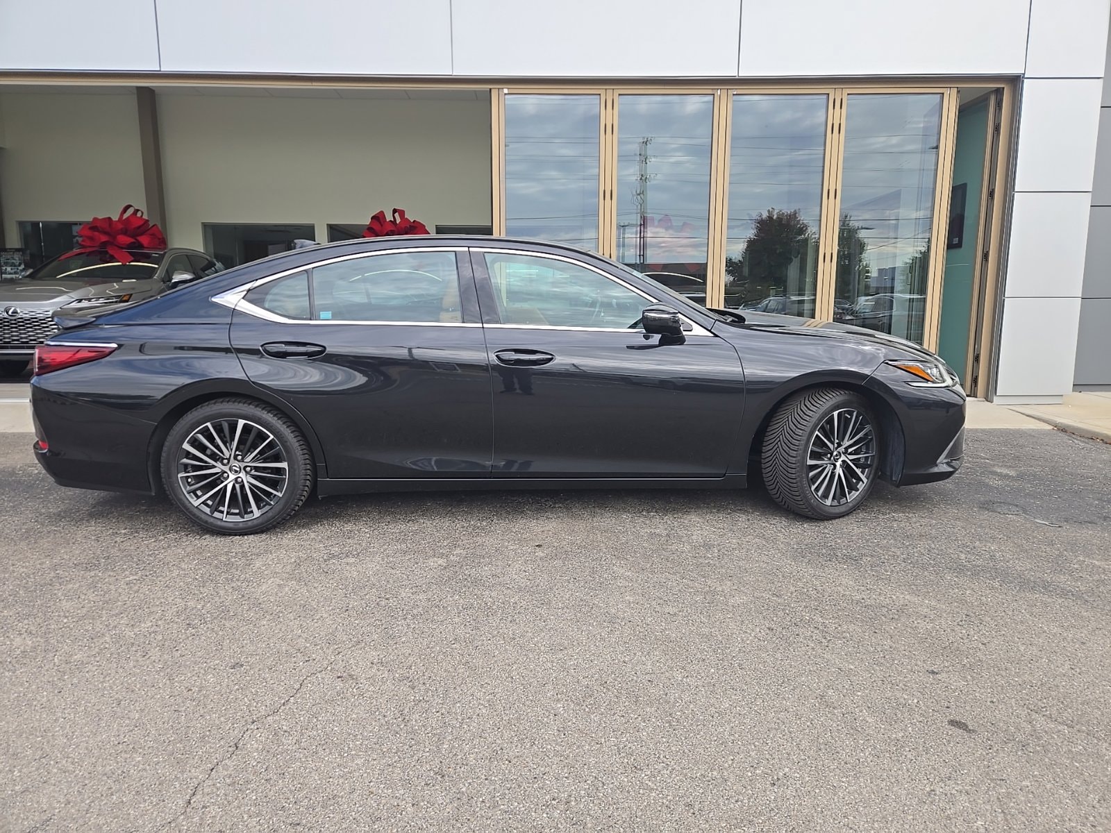 2024 Lexus ES