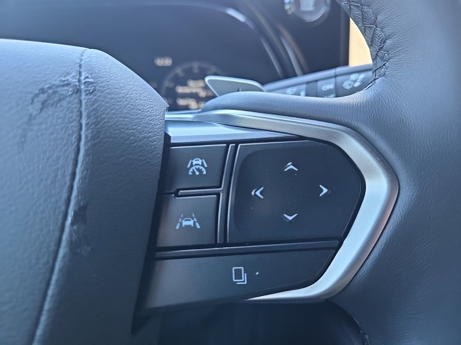 2025 Lexus RX 350 - Photo 44