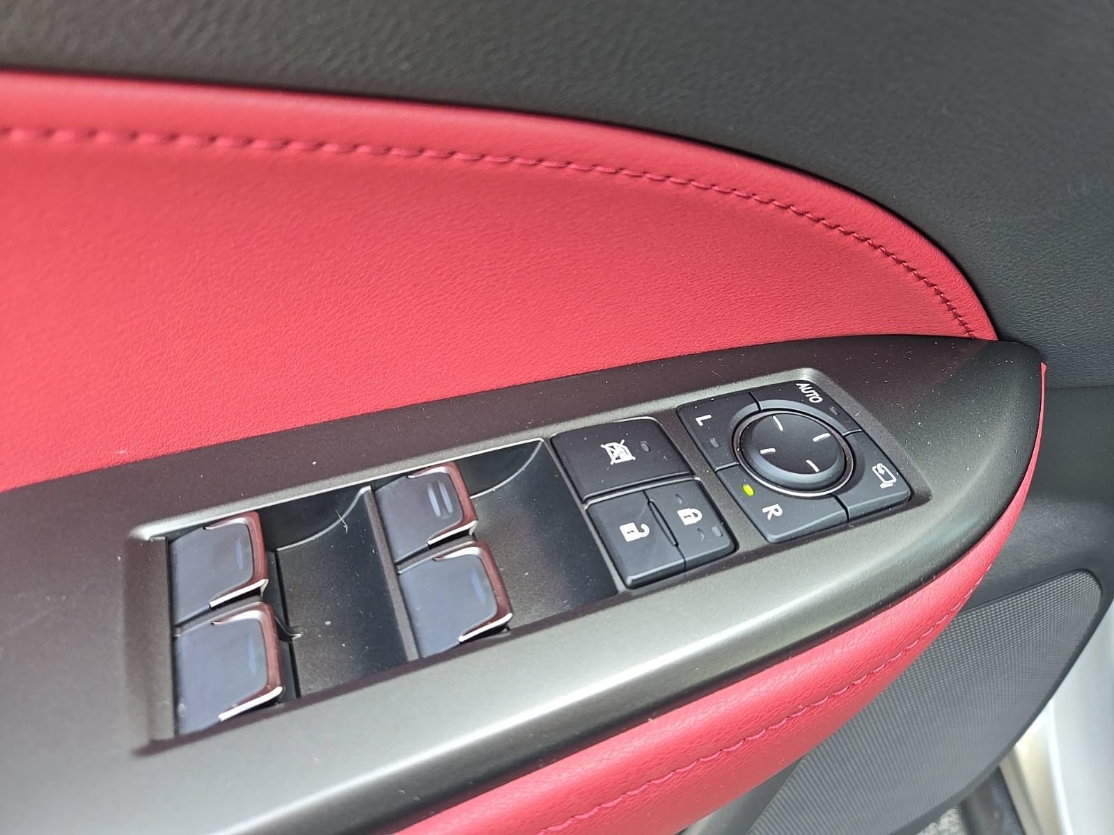 2024 Lexus NX 350 - Photo 25