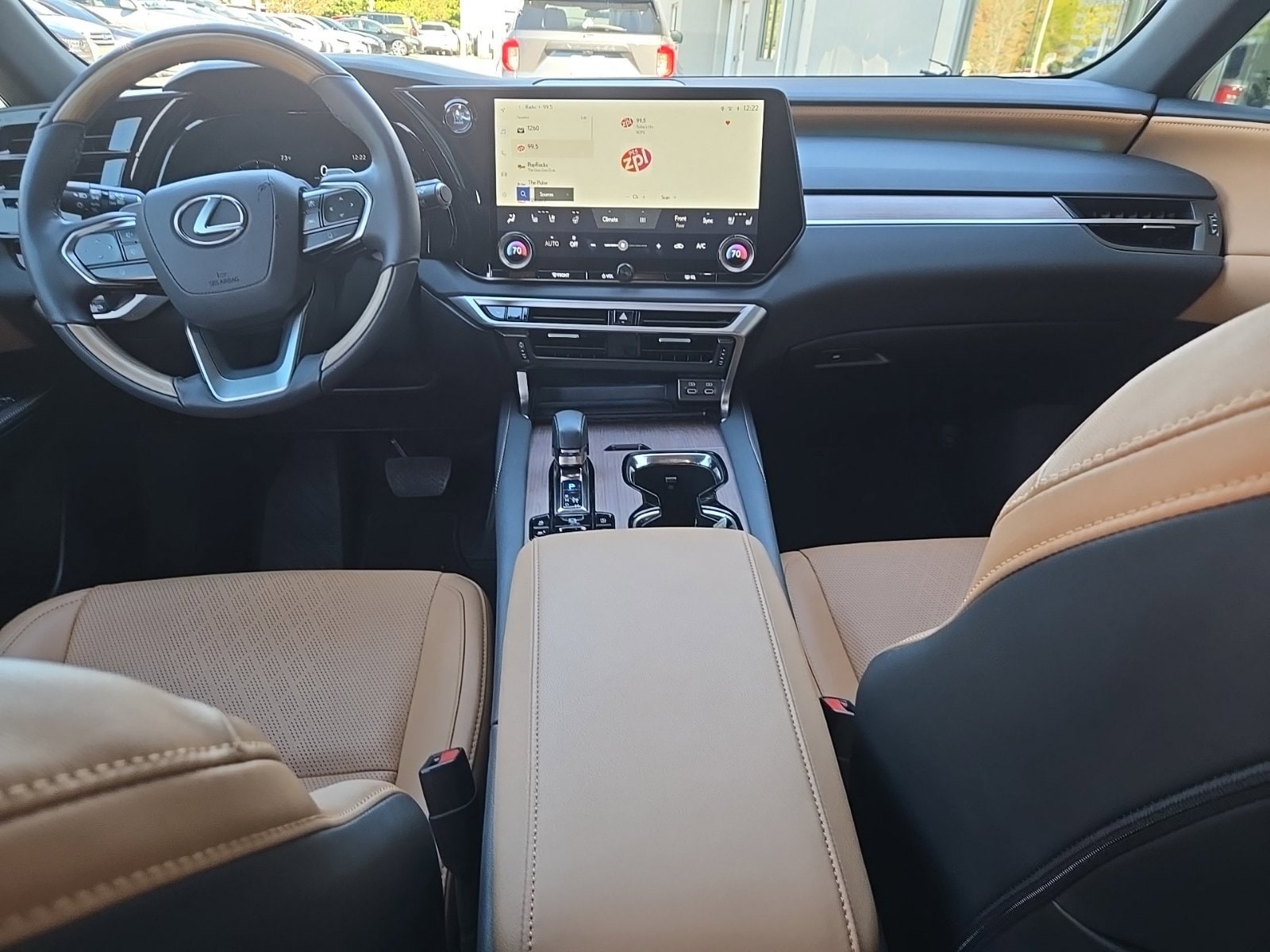 2025 Lexus RX 350 - Photo 39