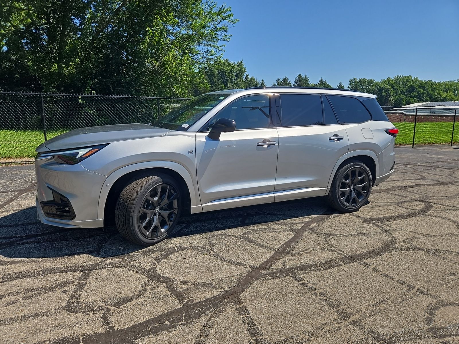 2026 Lexus TX 500h F-Sport Premium - Photo 10