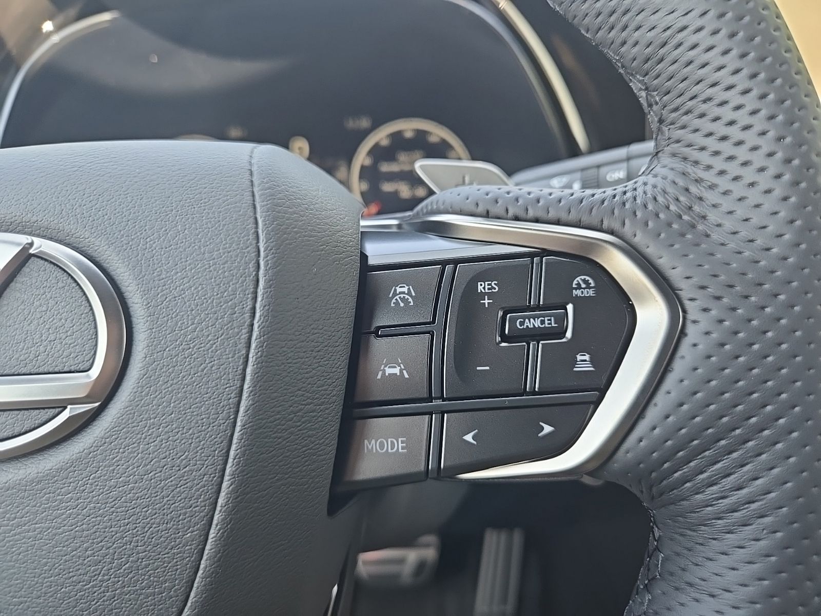2026 Lexus TX 500h F-Sport Premium - Photo 42