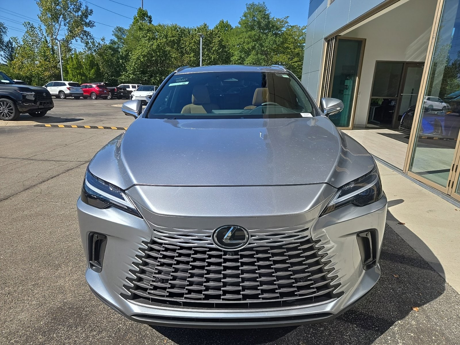 2025 Lexus RX 350 - Photo 2