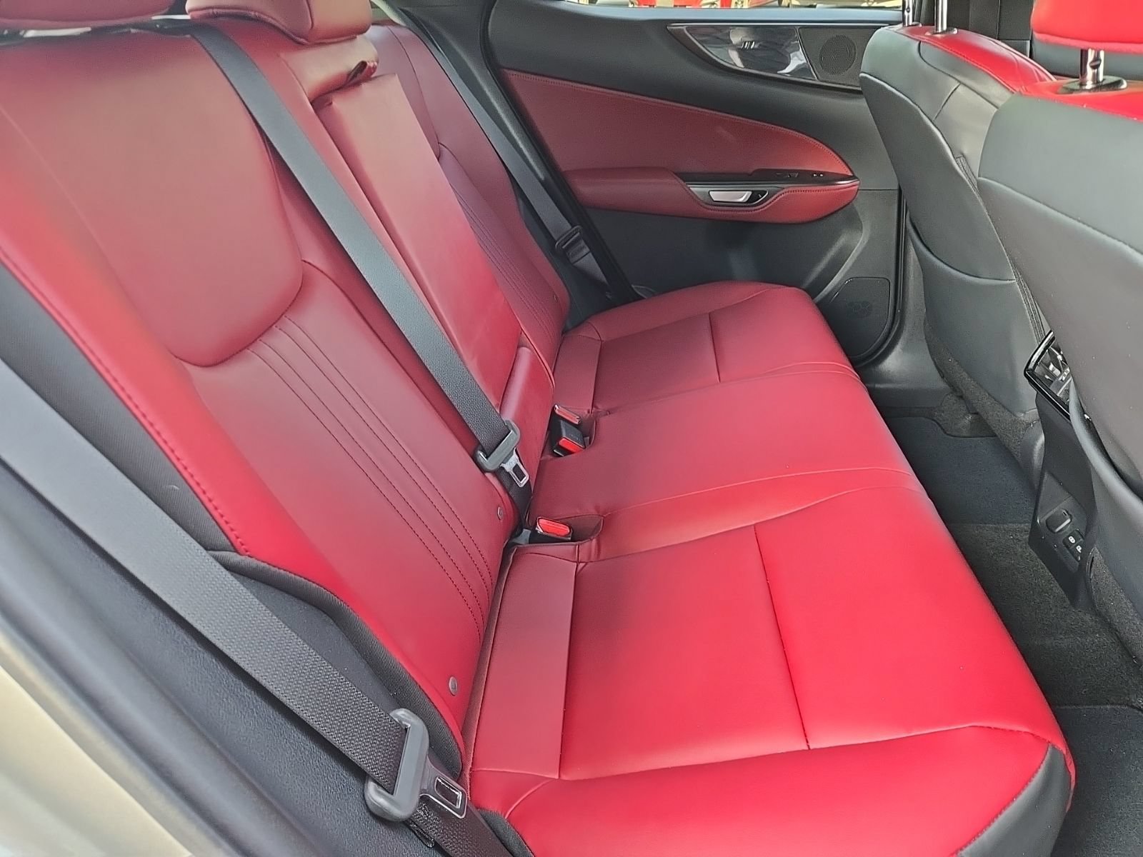 2024 Lexus NX 350 - Photo 30