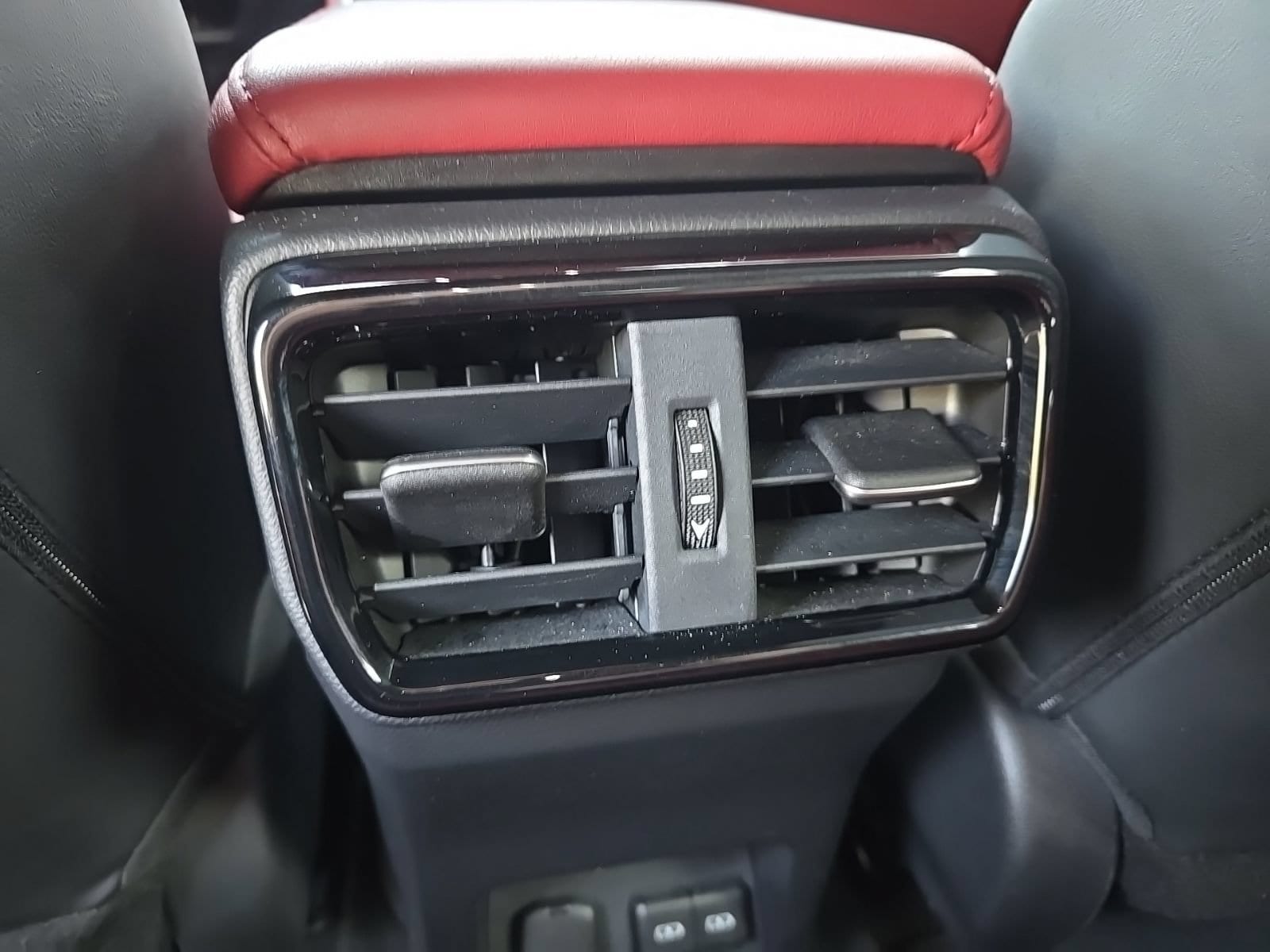 2024 Lexus NX 350 - Photo 34