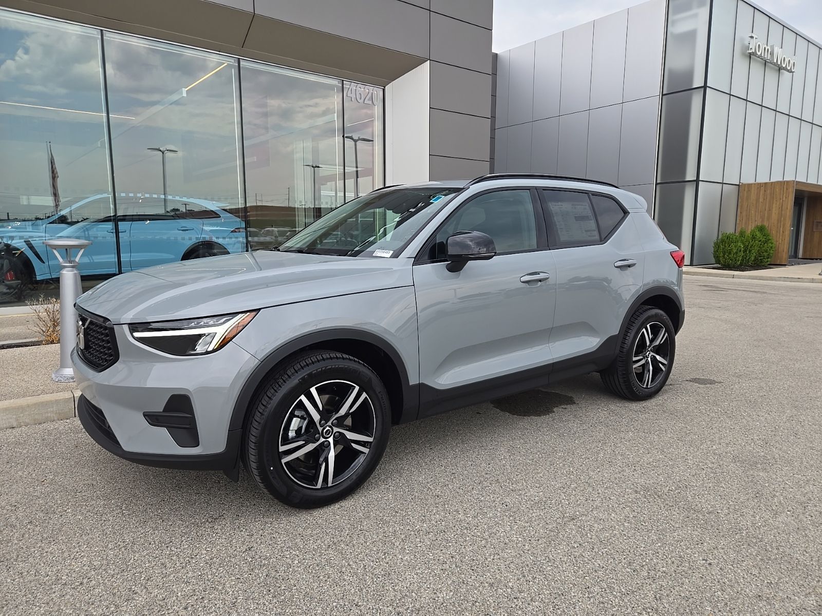 2026 Volvo XC40