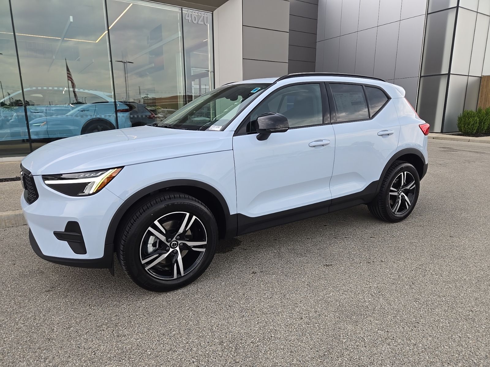 2026 Volvo XC40