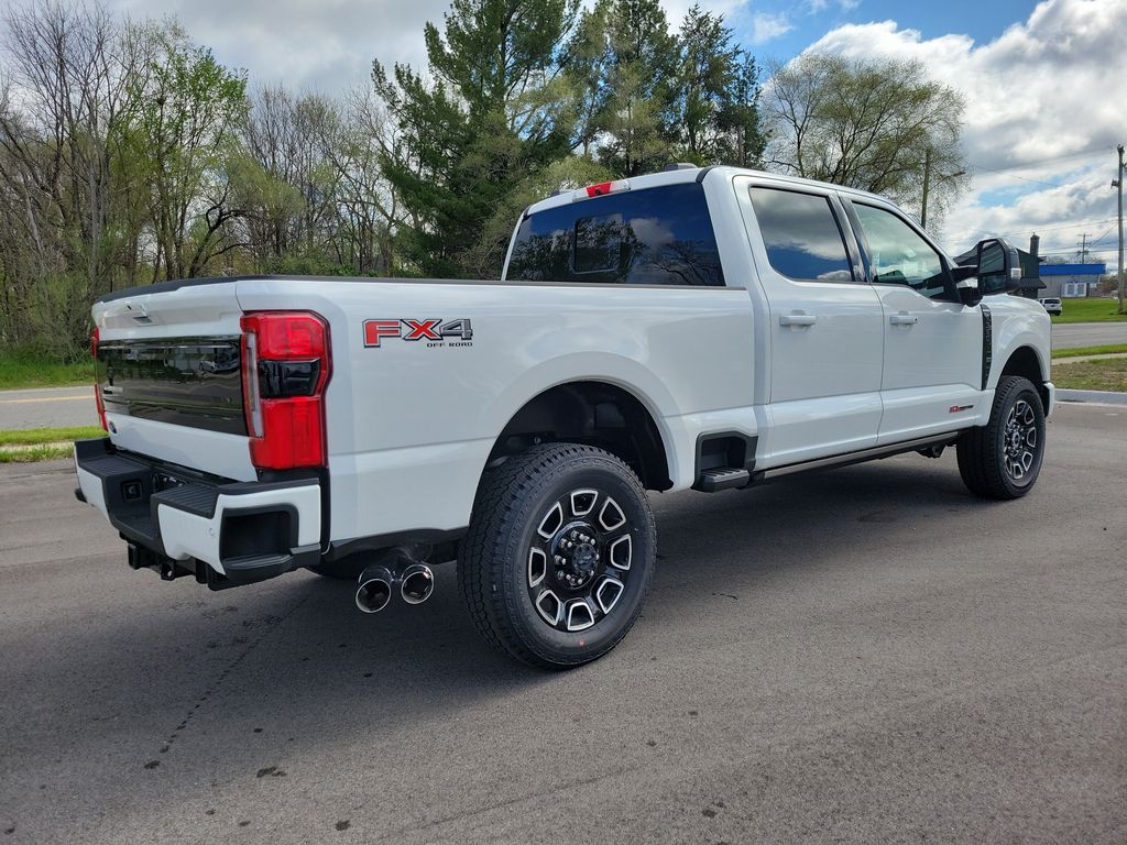 2026 Ford F-350 Super Duty Platinum - Photo 4