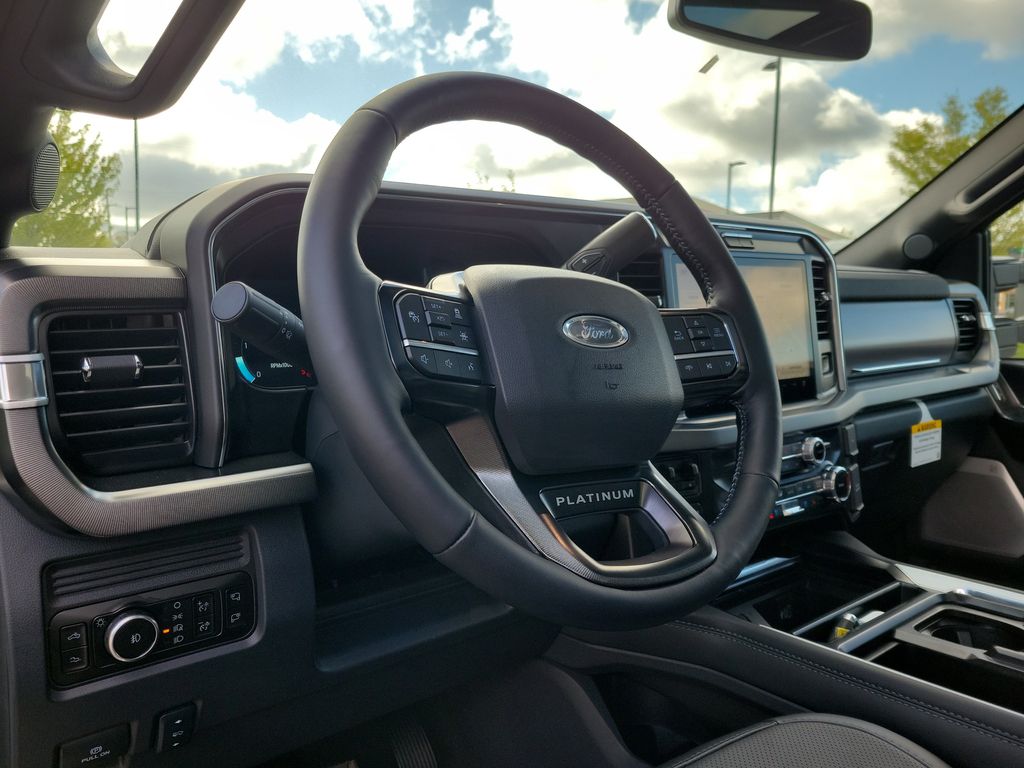 2026 Ford F-350 Super Duty Platinum - Photo 23