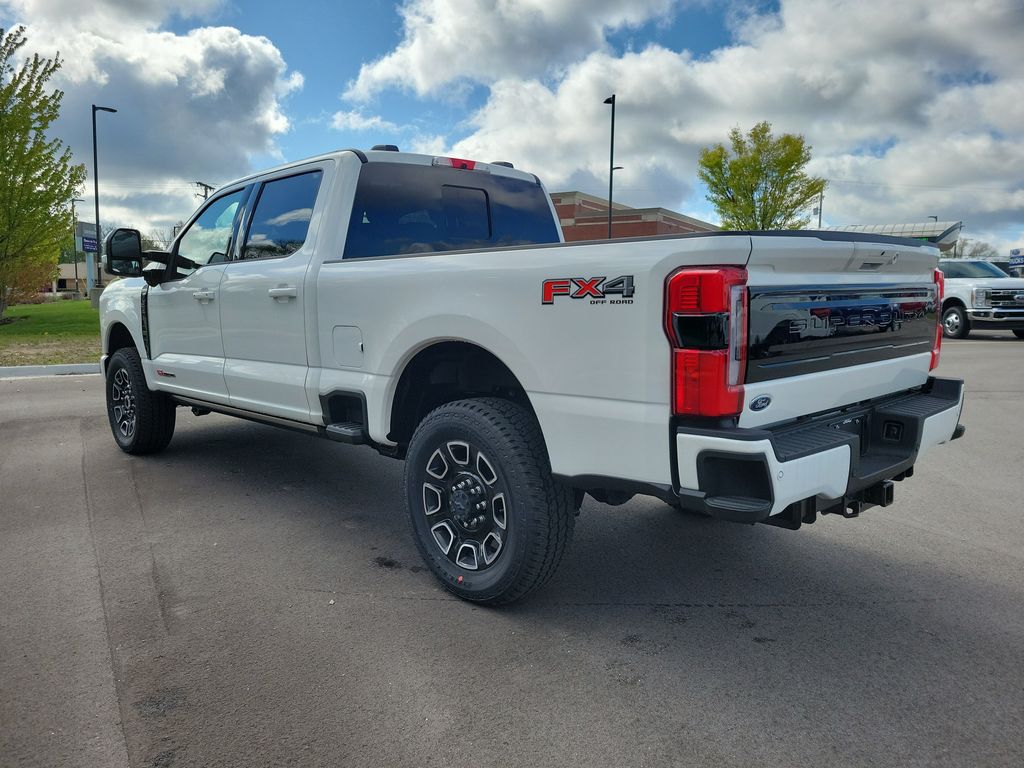 2026 Ford F-350 Super Duty Platinum - Photo 3