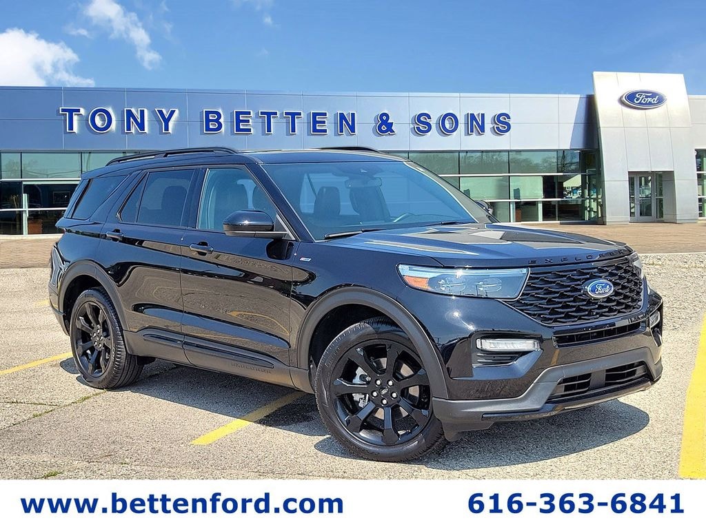 Used 2024 Ford Explorer ST-Line SUV