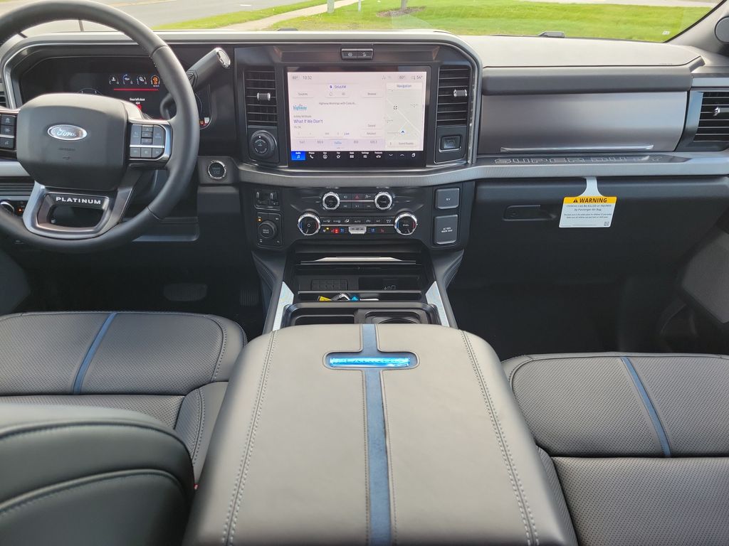 2026 Ford F-350 Super Duty Platinum - Photo 16