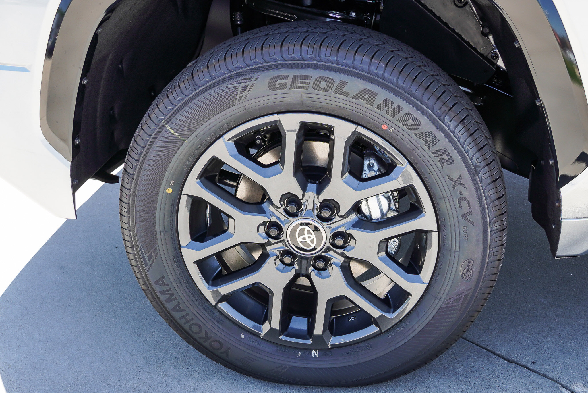 2026 Toyota Tundra Platinum - Photo 12