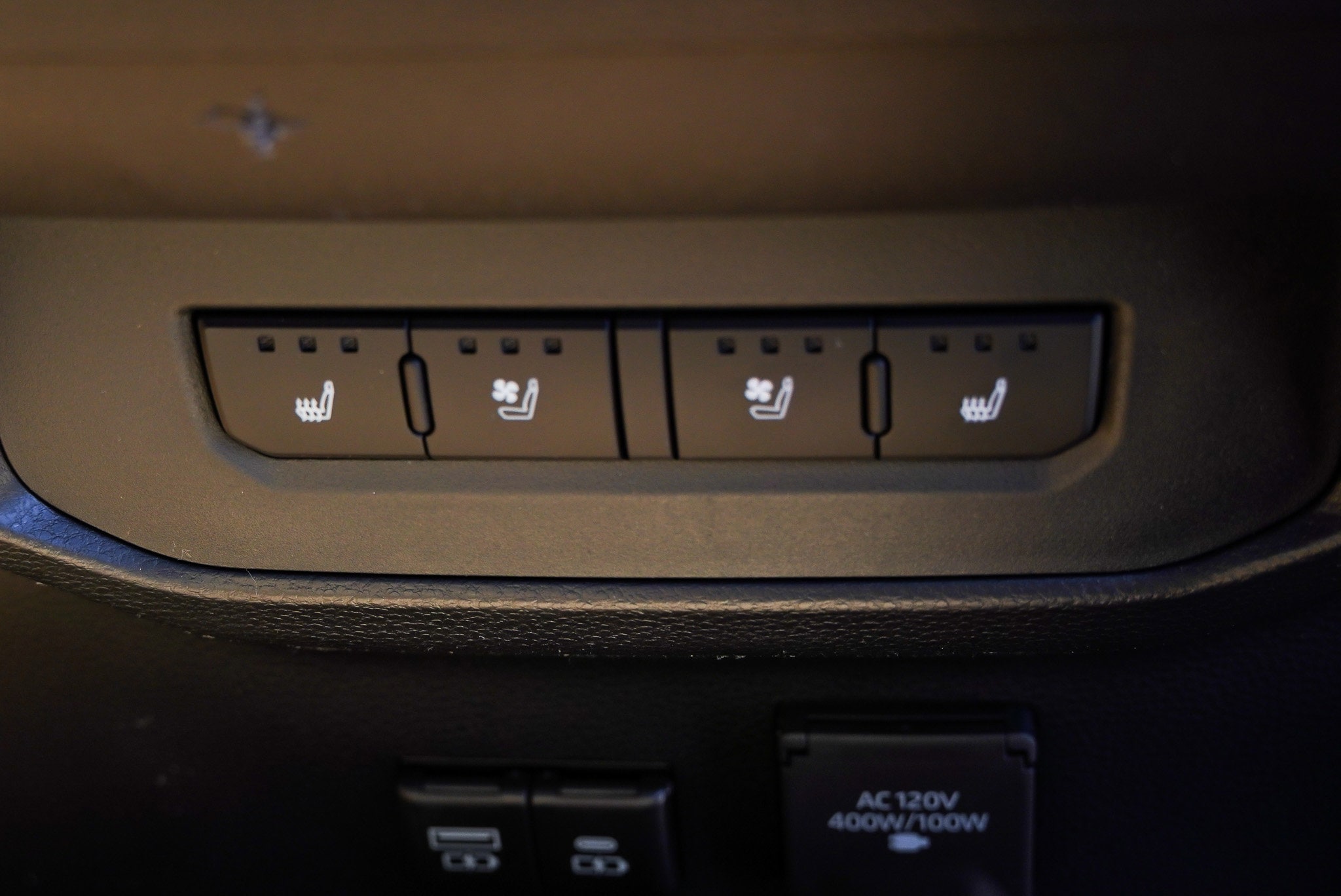 2026 Toyota Tundra Platinum - Photo 32
