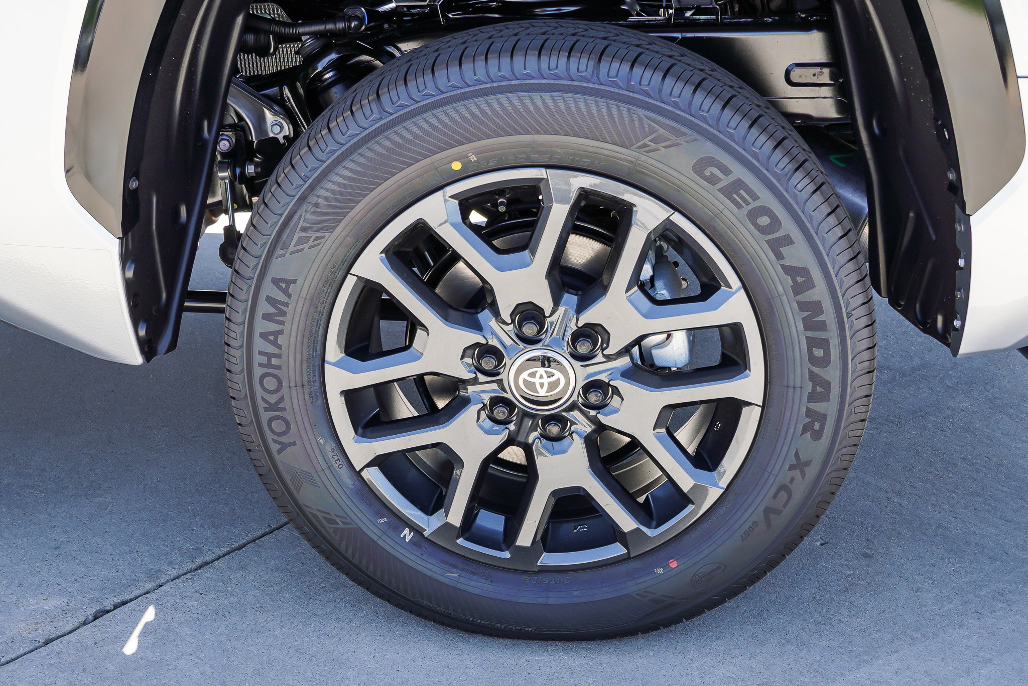 2026 Toyota Tundra Platinum - Photo 13
