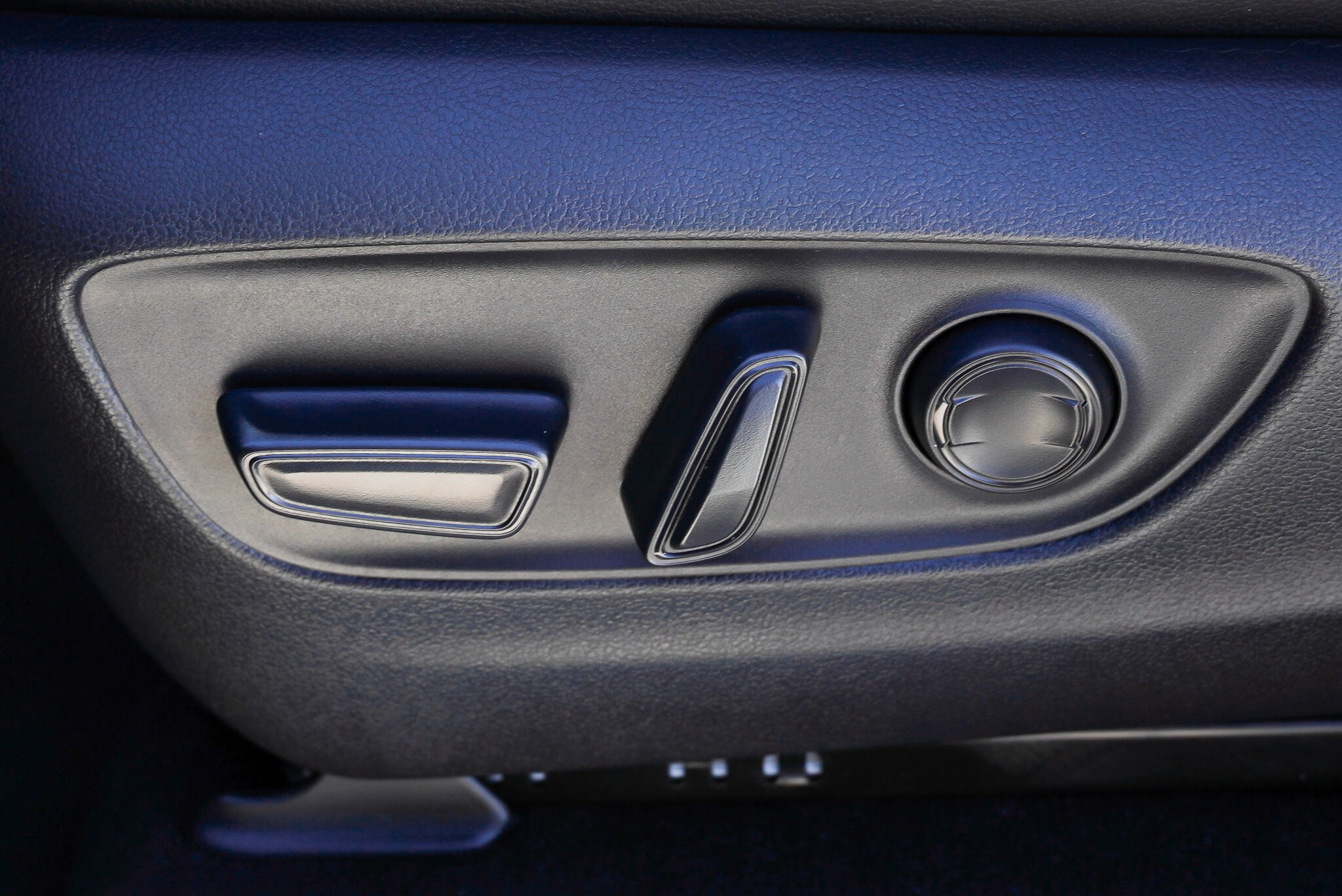 2025 Toyota Land Cruiser Base - Photo 19