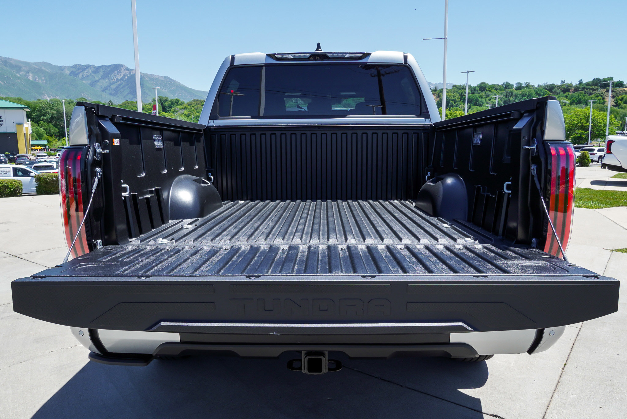 2026 Toyota Tundra Platinum - Photo 14