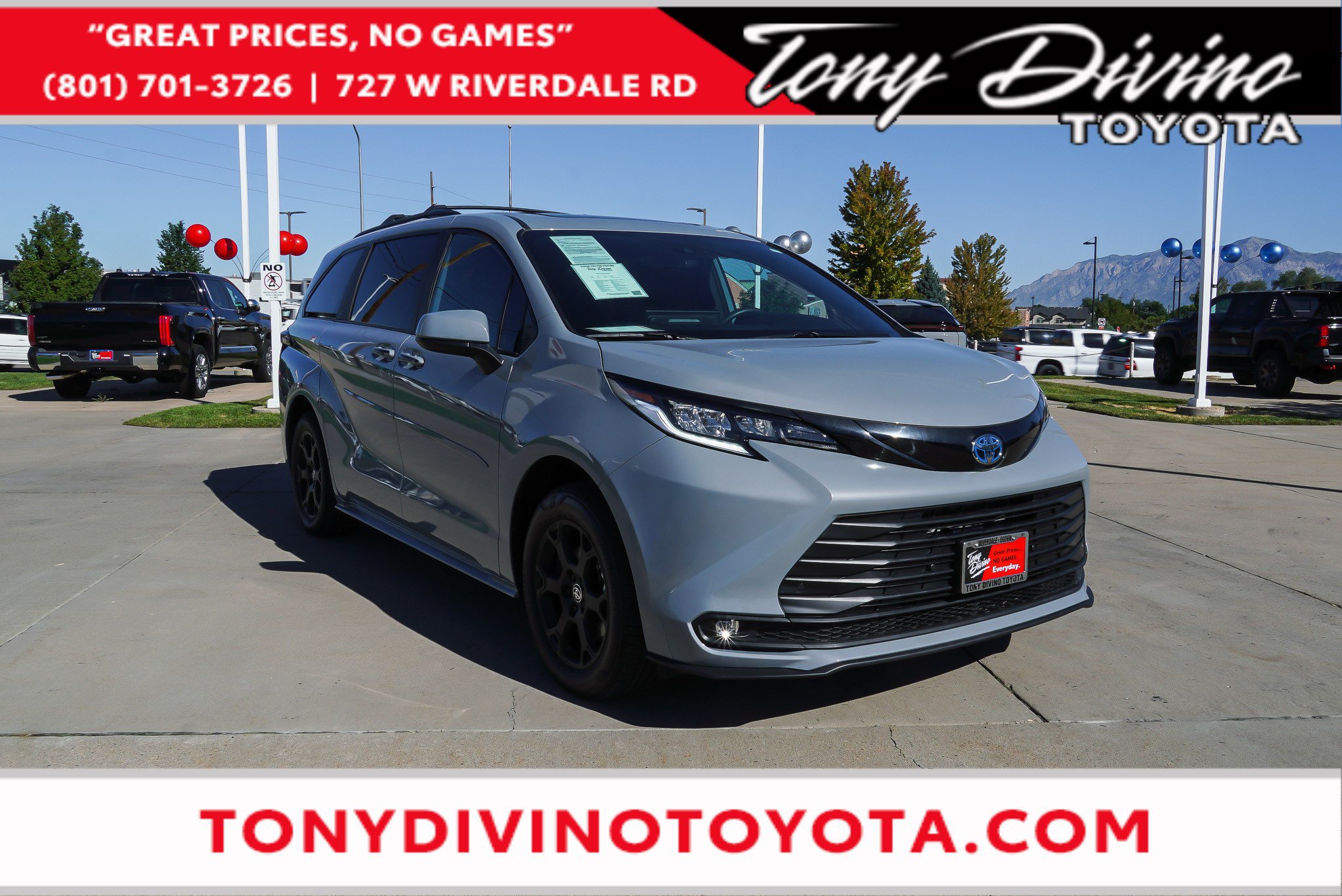 2025 Toyota Sienna Woodland Edition